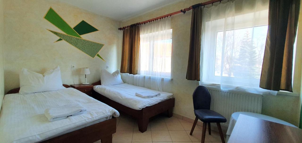 Hotel Zamek Miedzylesie Habitación foto